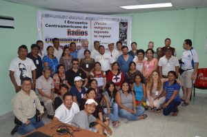 Participantes de todo América Central se hicieron presentes en la primera reunión de radios comunitarias indígenas en Panamá en el enero de 2016. (Foto: periodista salvadoreña Glenda López Martínez)