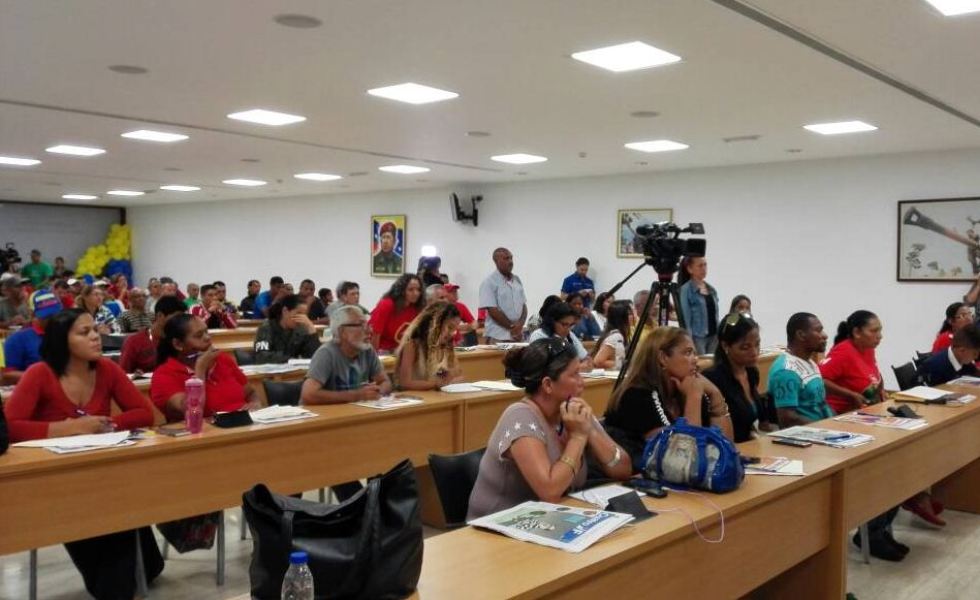 PSUV arrancó el Plan de Formación Cultural y Comunicacional Antiimperialista Calles, Medios Redes y Paredes junto a las brigadas de APC de Vargas Caracas y Miranda