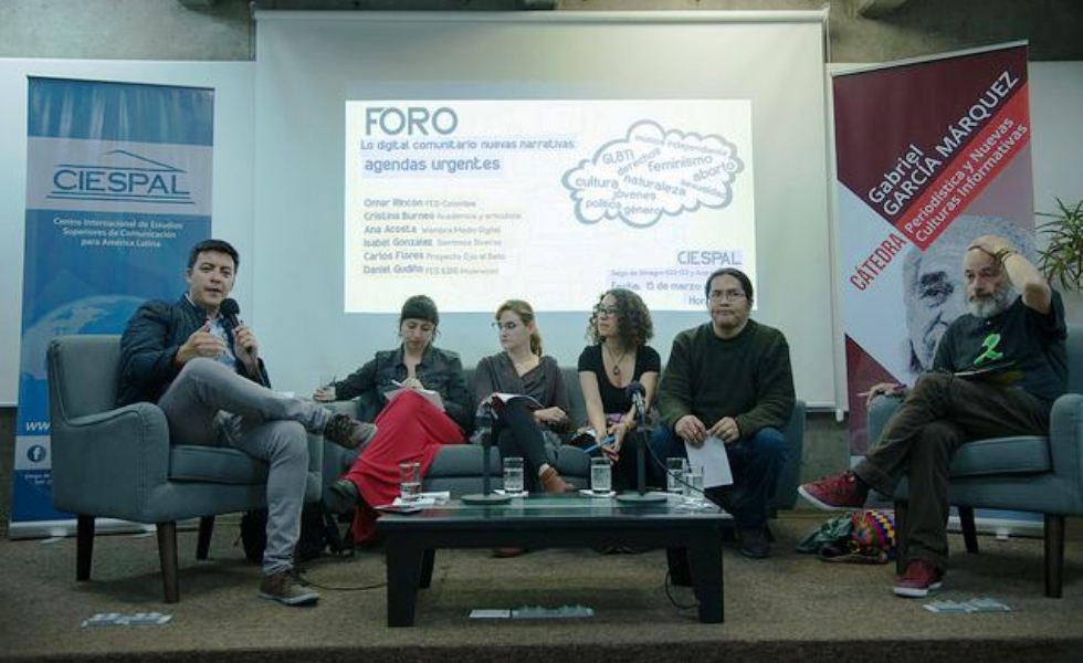 Profesionales de medios alternativos y comunitarios de Ecuador debatieron sobre el uso de los medios digitales de comunicación